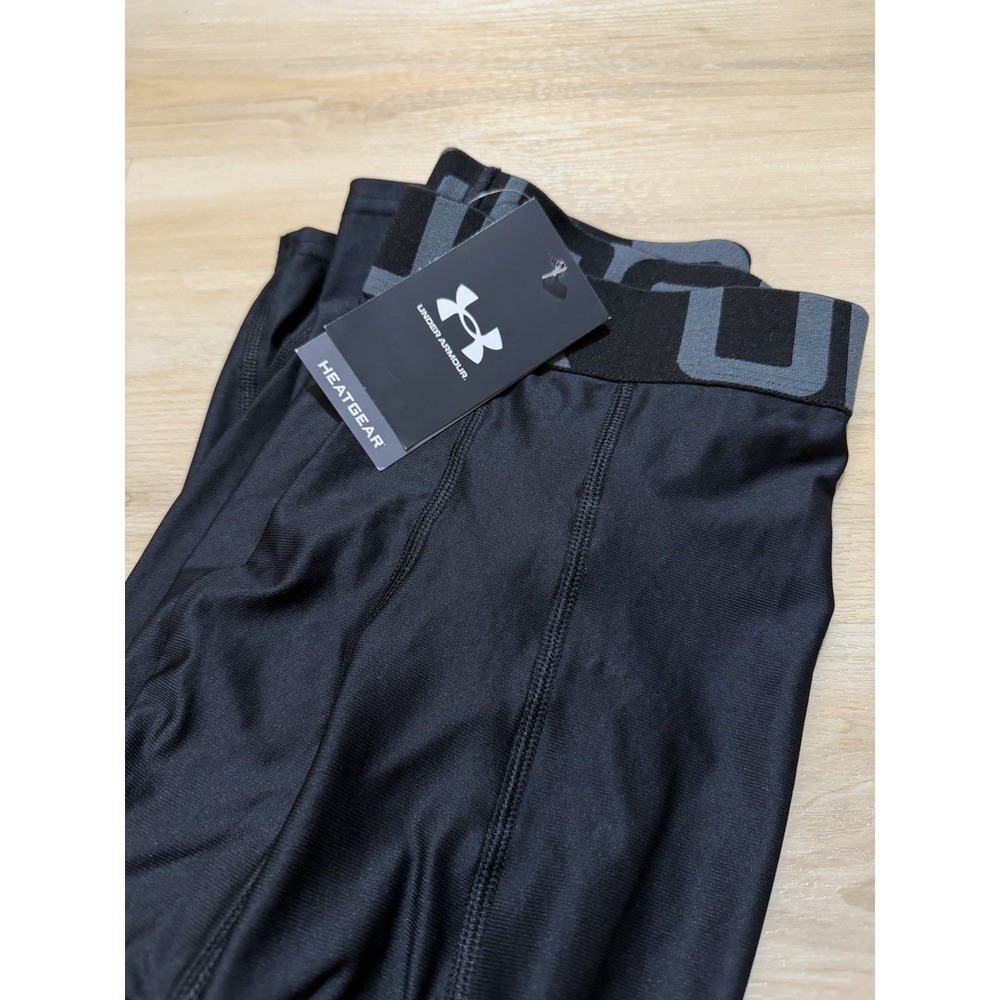 NWT Under Armour Compression Pants Heatgear Men's Size‎ Medium Black 3/4 Length